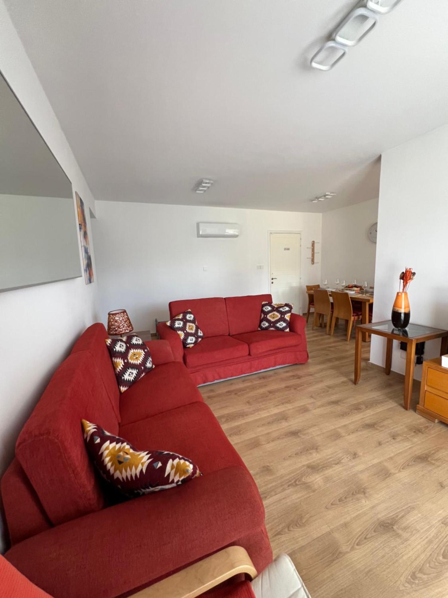 Iris Village Grand Apartment Paphos Exterior photo